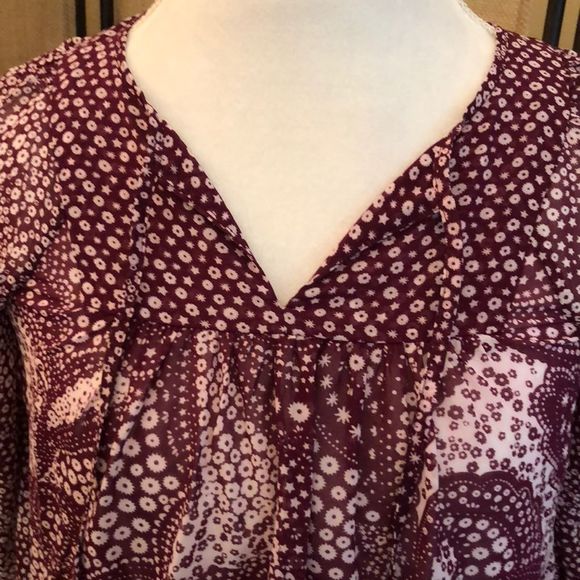Gap Semi Sheer Blouse Size XXS - Picture 2 of 4